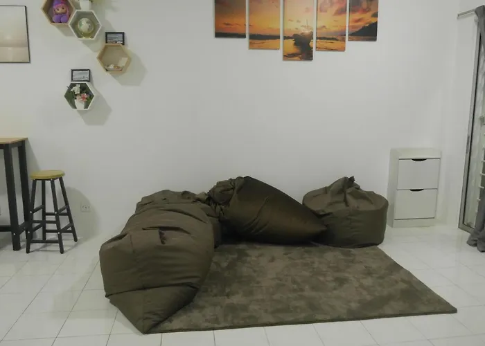The Homestay 105 - Nearby Sky Mirror Jetty - Netflix & Xbox