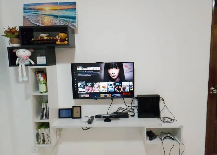 The Homestay 105 - Nearby Sky Mirror Jetty - Netflix & Xbox