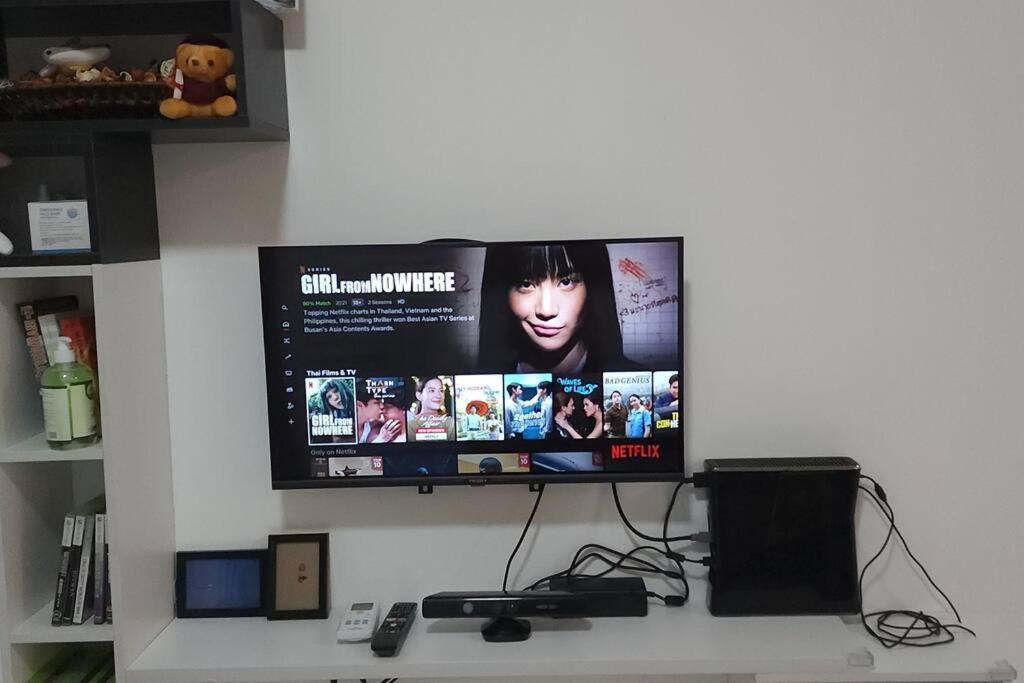The 105 - Nearby Sky Mirror Jetty - Netflix & Xbox * Kuala Selangor